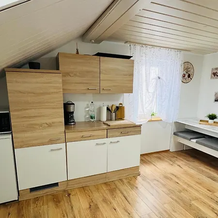 Komfortable 2-schlafzimmer-wohnung Fuer 4 Apartment *